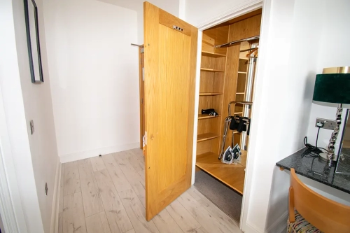 Room-2-Beachcliff-0238