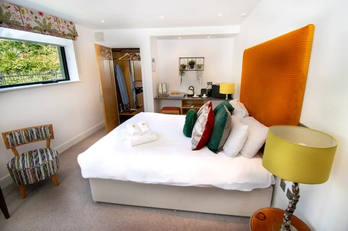 Room-9-Beachcliff-0071